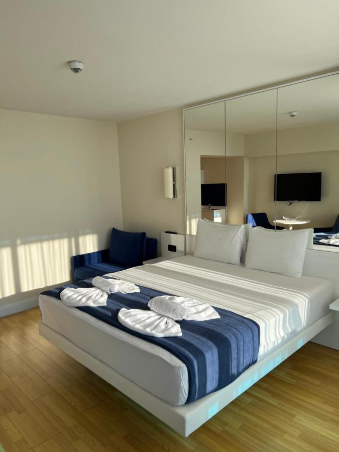Orbi City Aparthotel Black Sea View Батуми Экстерьер фото