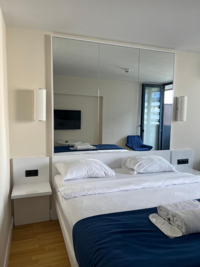 Orbi City Aparthotel Black Sea View Батуми Экстерьер фото