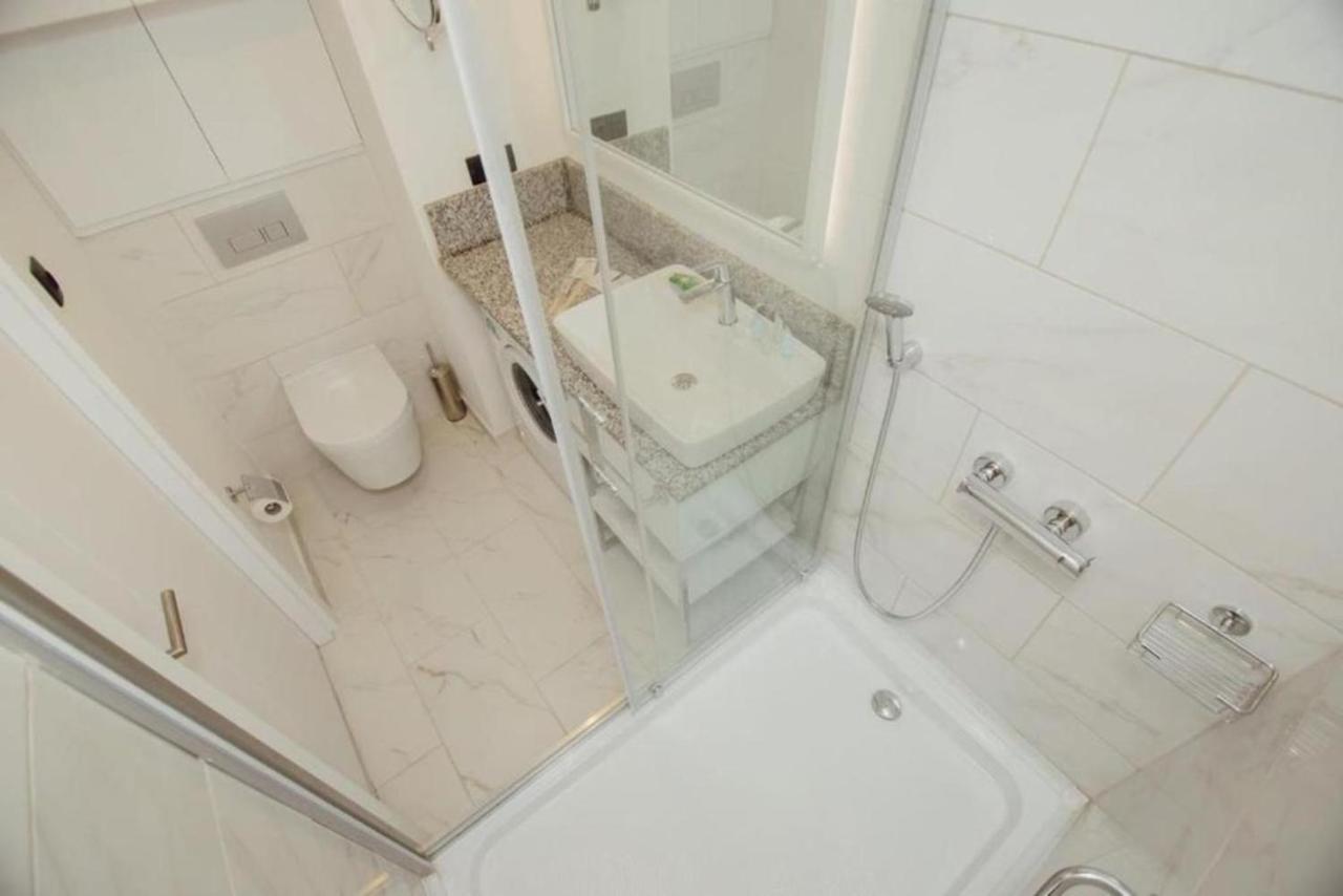 Orbi City Aparthotel Black Sea View Батуми Экстерьер фото