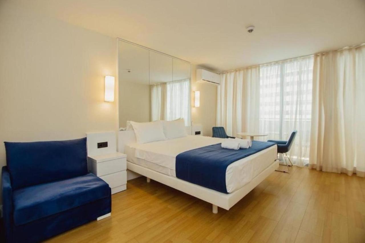 Orbi City Aparthotel Black Sea View Батуми Экстерьер фото