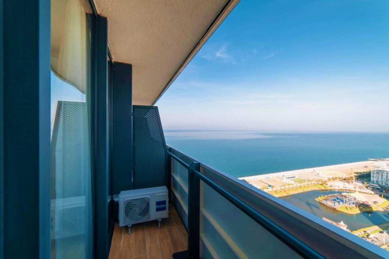 Orbi City Aparthotel Black Sea View Батуми Экстерьер фото